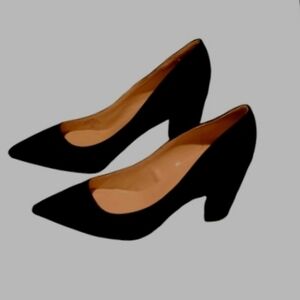 MARC FISHER SUEDE Heels Black With Gold On Heels Size 7.5